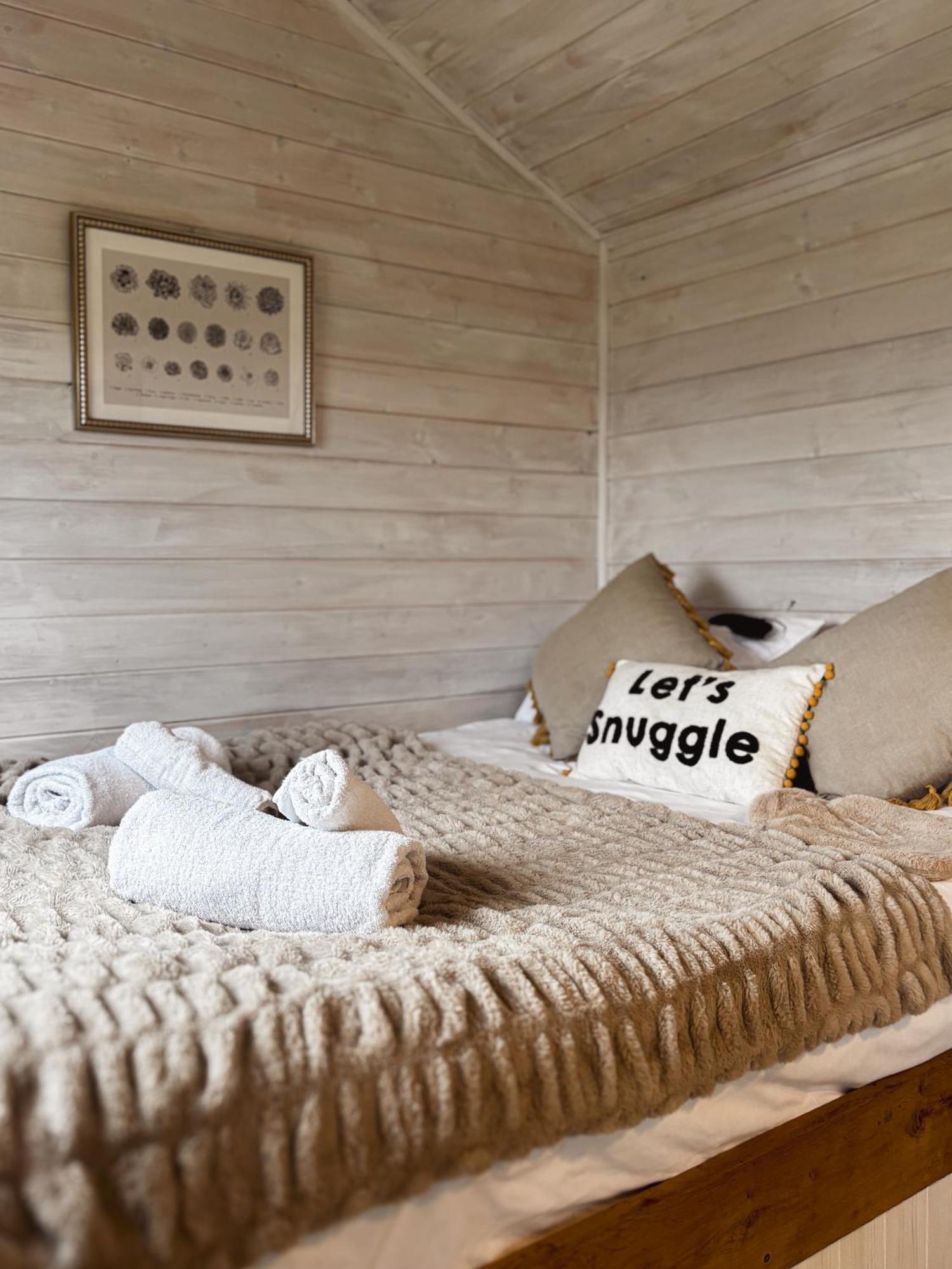 'Swan' Lakeview Lodge Bishampton Ngoại thất bức ảnh
